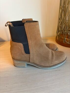 Women's Suede Chelsea Booties in Tan with Black Elastic Panel